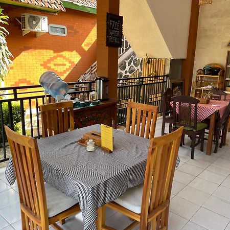 Kubu Elsa Bali Hotel Lovina  Luaran gambar