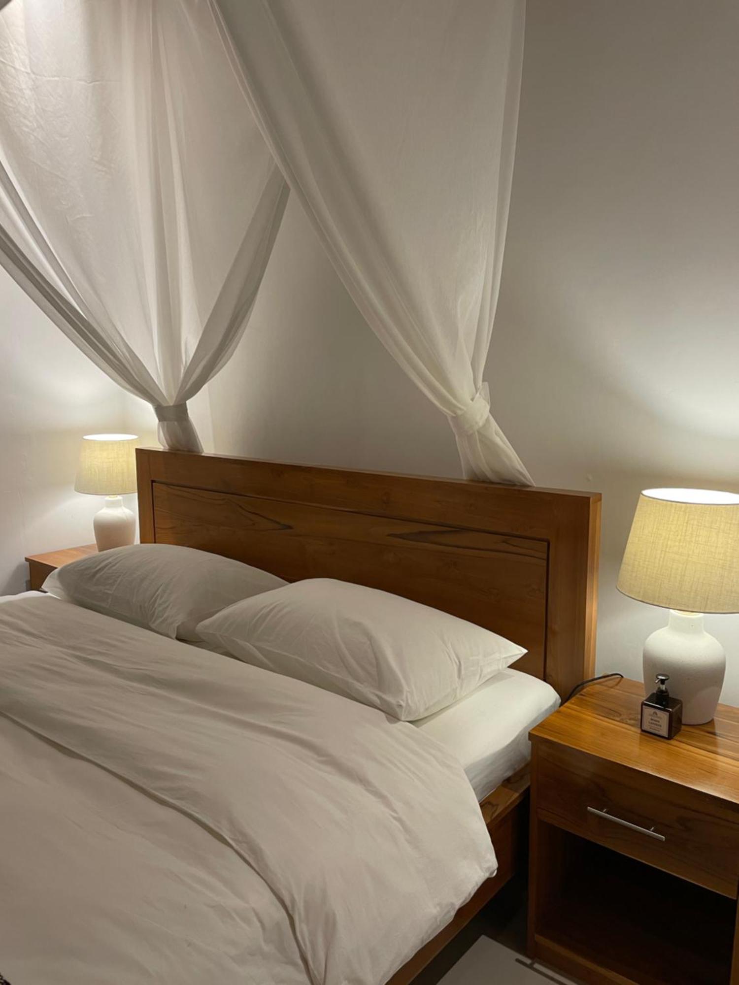 Kubu Elsa Bali Hotel Lovina  Luaran gambar