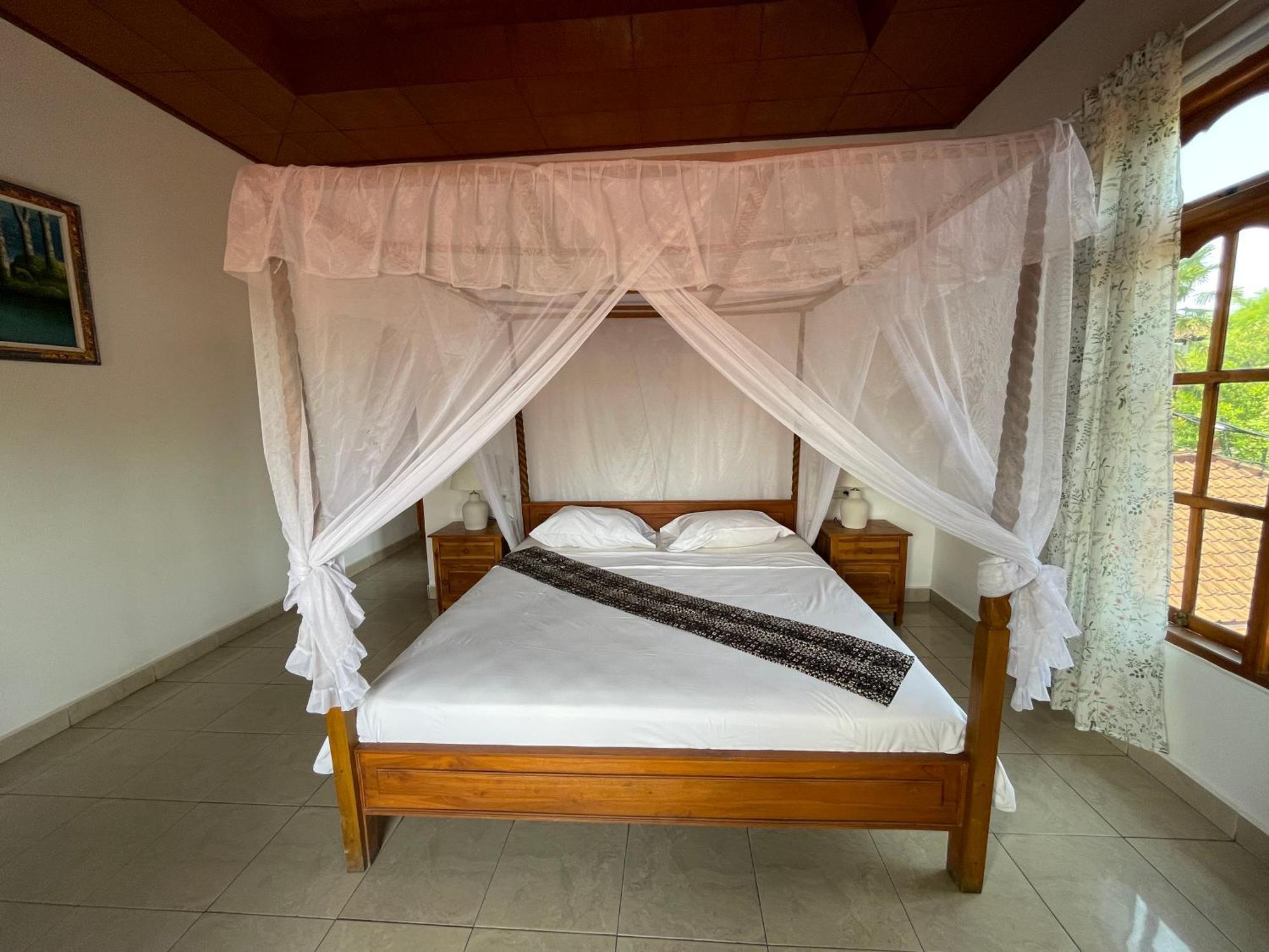 Kubu Elsa Bali Hotel Lovina  Luaran gambar