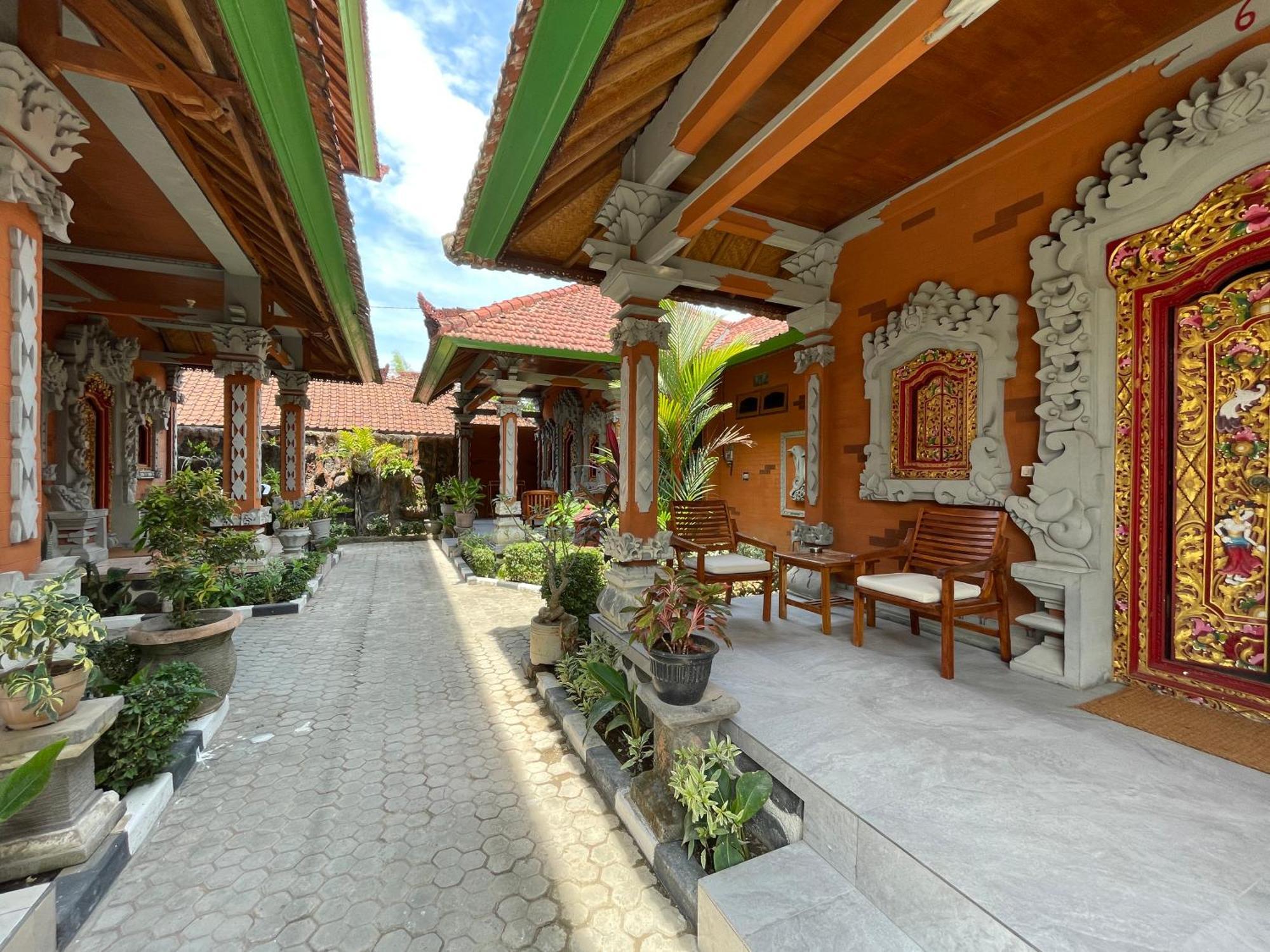 Kubu Elsa Bali Hotel Lovina  Luaran gambar
