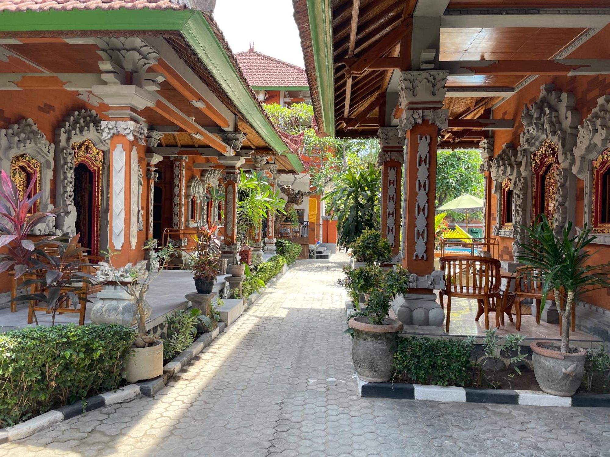 Kubu Elsa Bali Hotel Lovina  Luaran gambar