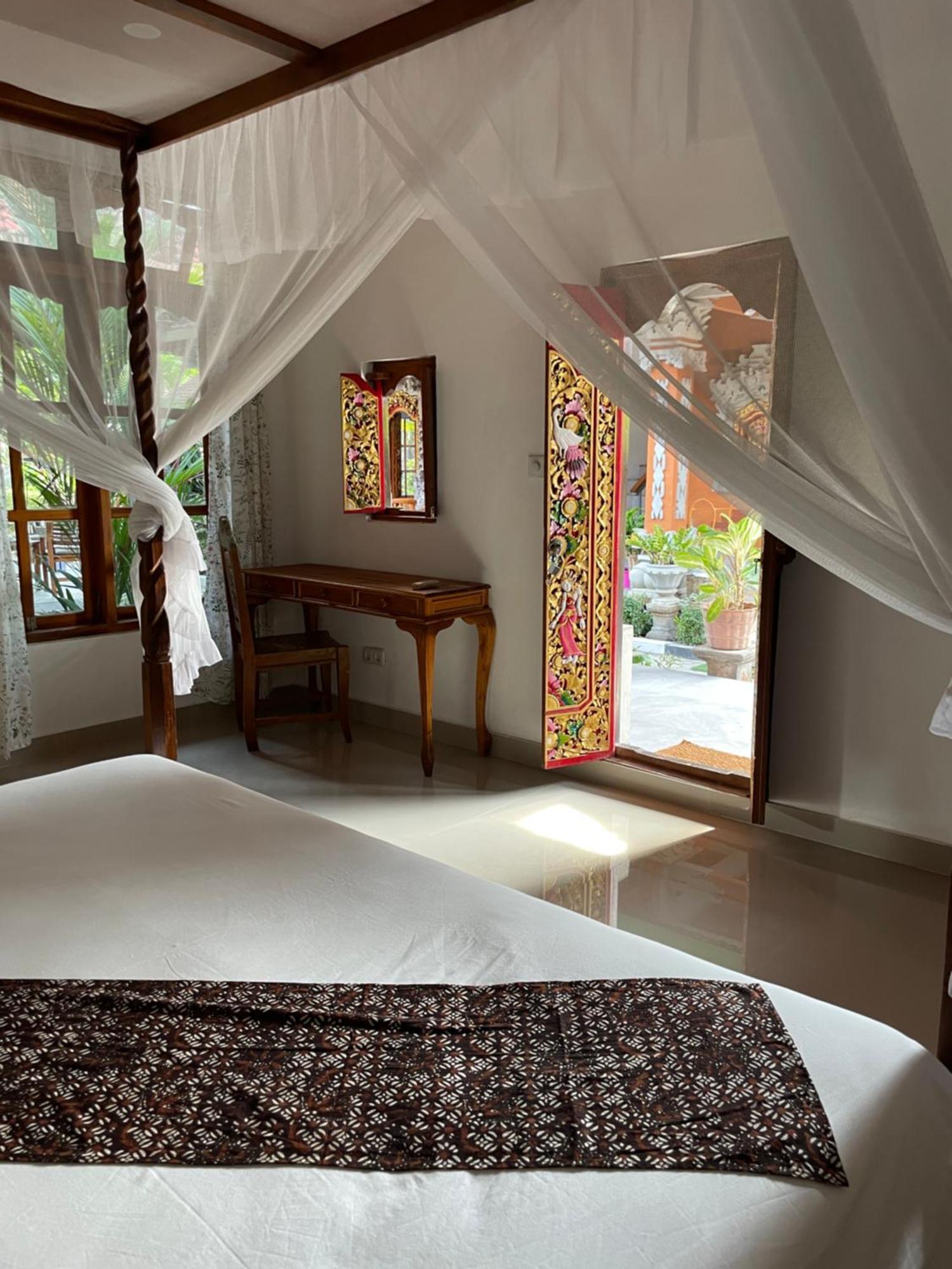 Kubu Elsa Bali Hotel Lovina  Luaran gambar