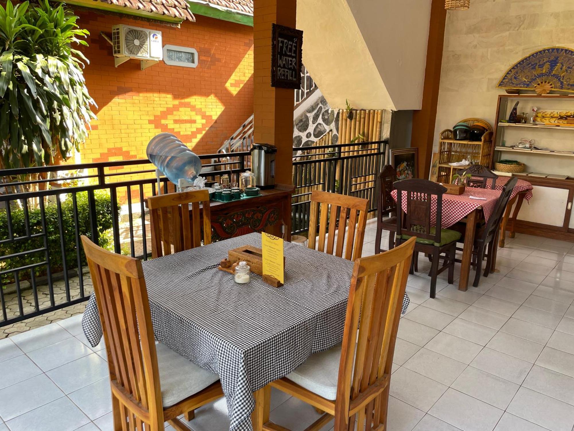 Kubu Elsa Bali Hotel Lovina  Luaran gambar