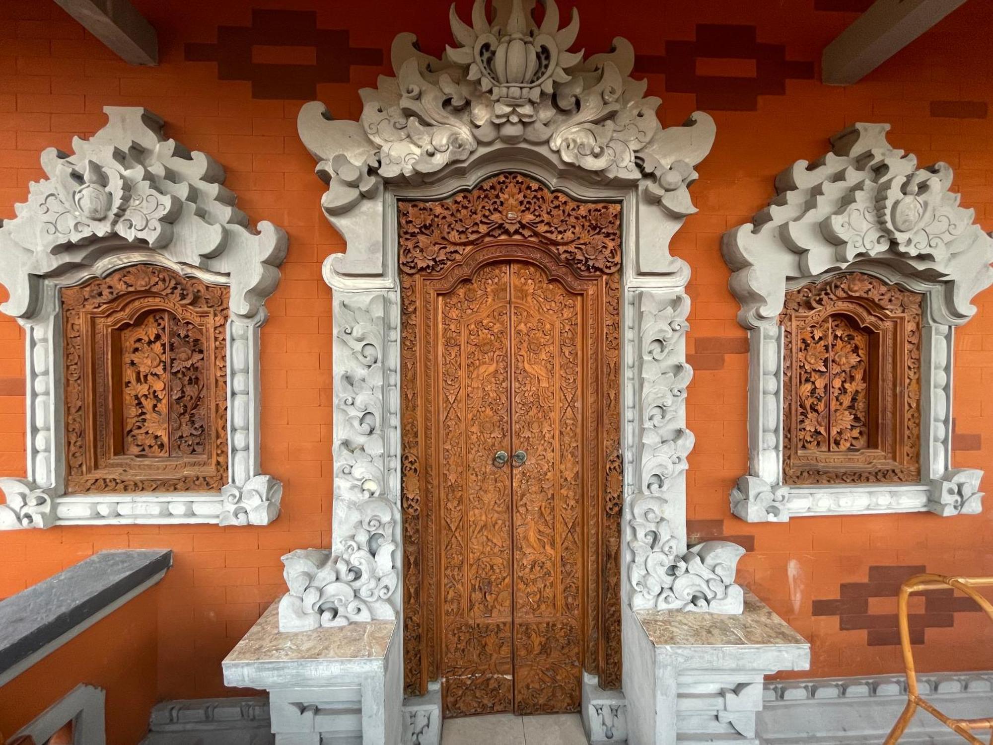 Kubu Elsa Bali Hotel Lovina  Bilik gambar