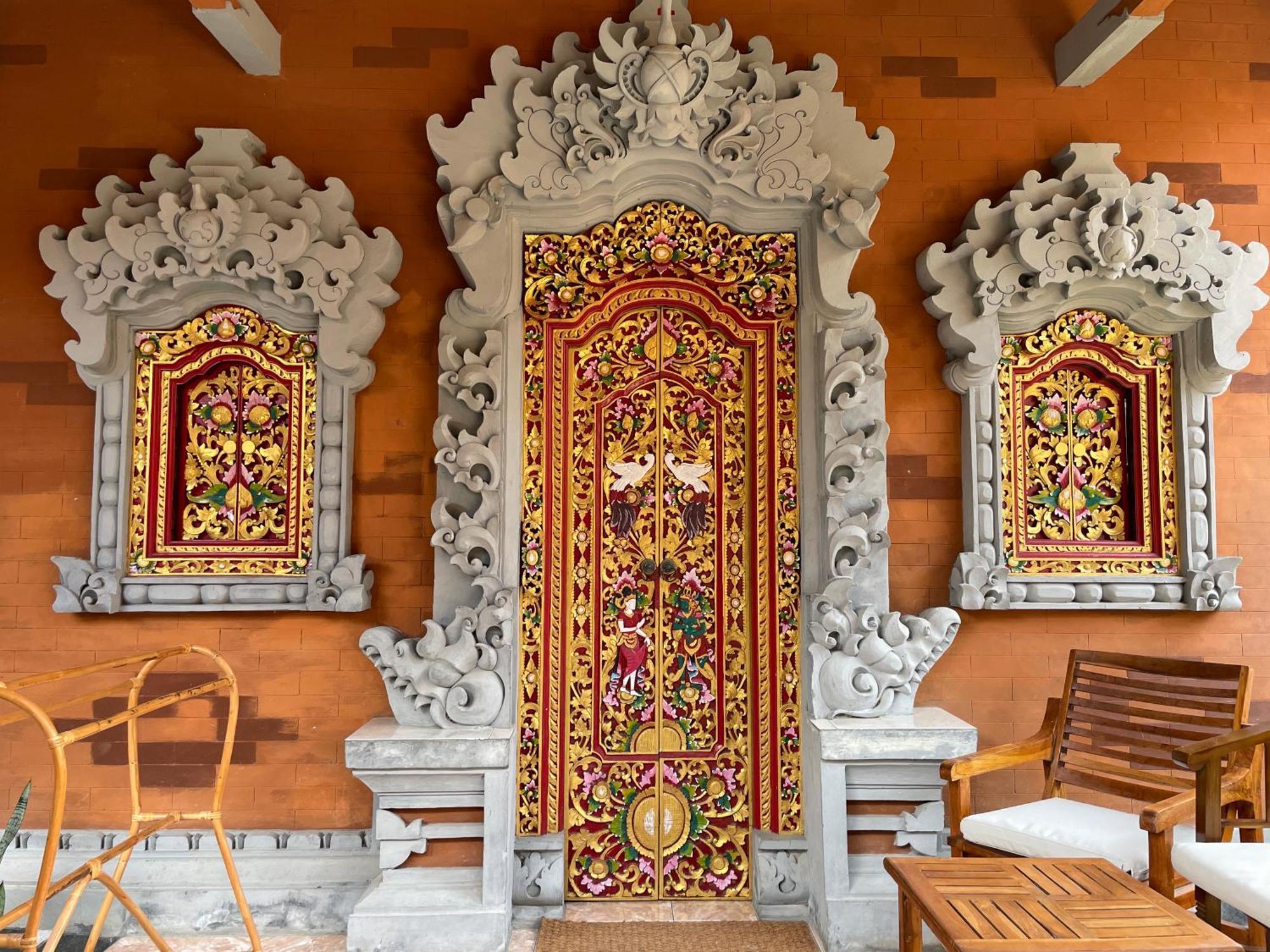 Kubu Elsa Bali Hotel Lovina  Bilik gambar